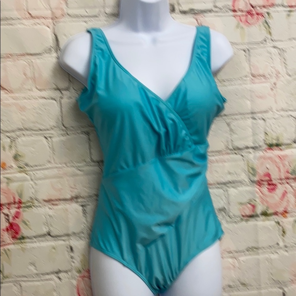 Swimming suit